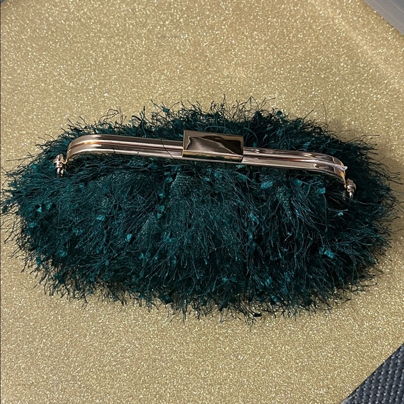 New Emerald Feather Evening Clutch - Picture 9 of 15